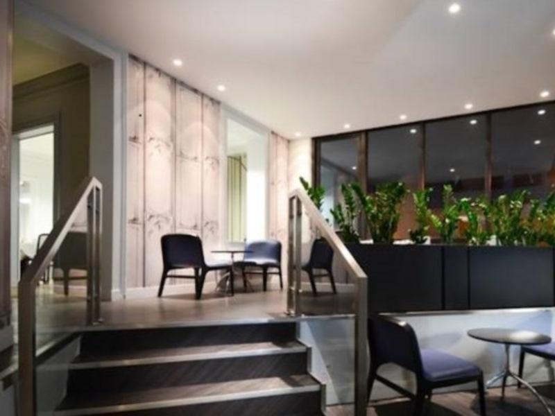 Hotel Atrium By Happyculture Suresnes Exterior photo