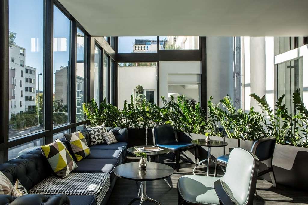 Hotel Atrium By Happyculture Suresnes Interior photo